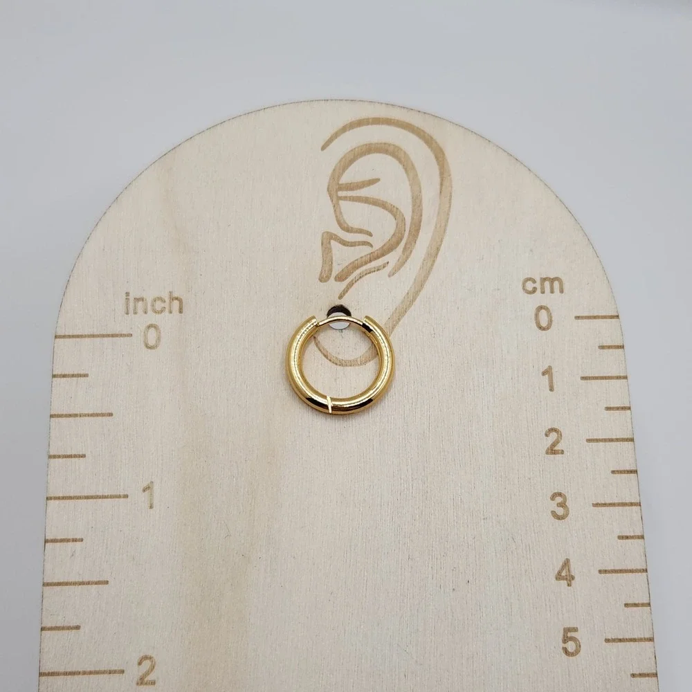 Dainty Gold Hoop Earrings Hypoallergenic Hinged Click Minimalist 15mm Clean Girl